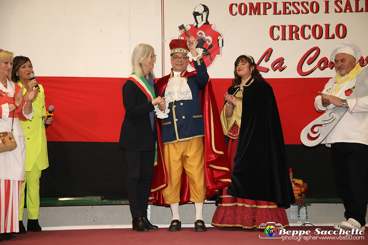 VBS_4709 - Investitura Re Peperone e Bela Povronera Carnevale di Carmagnola 2024.jpg